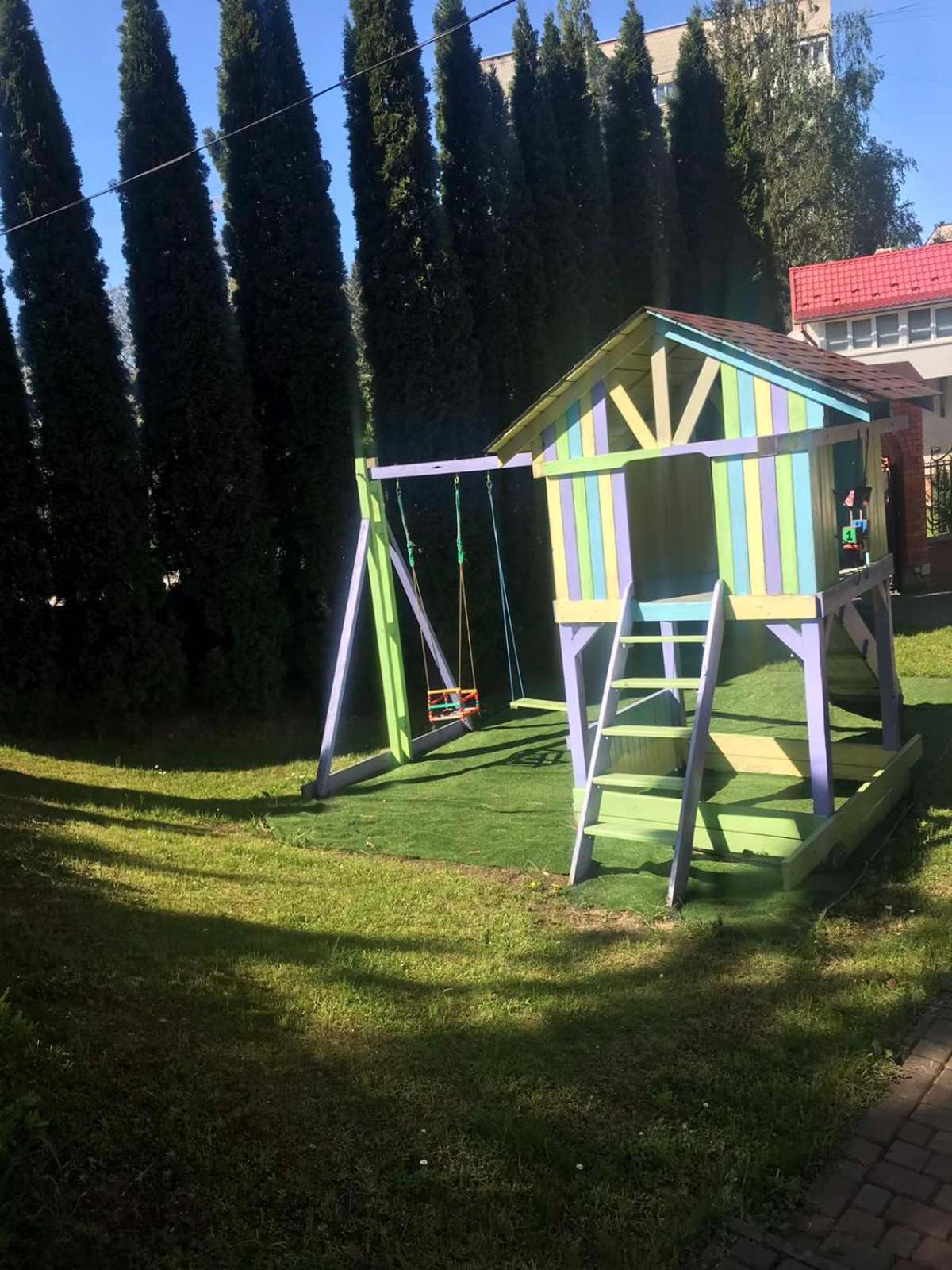 Hotel Red Stone Truskavec' Esterno foto